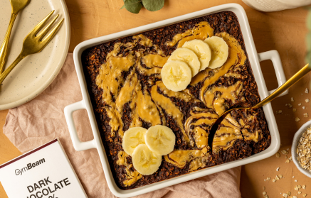 Fitness recept: Brownie-s sült zabkása mogyoróvajjal