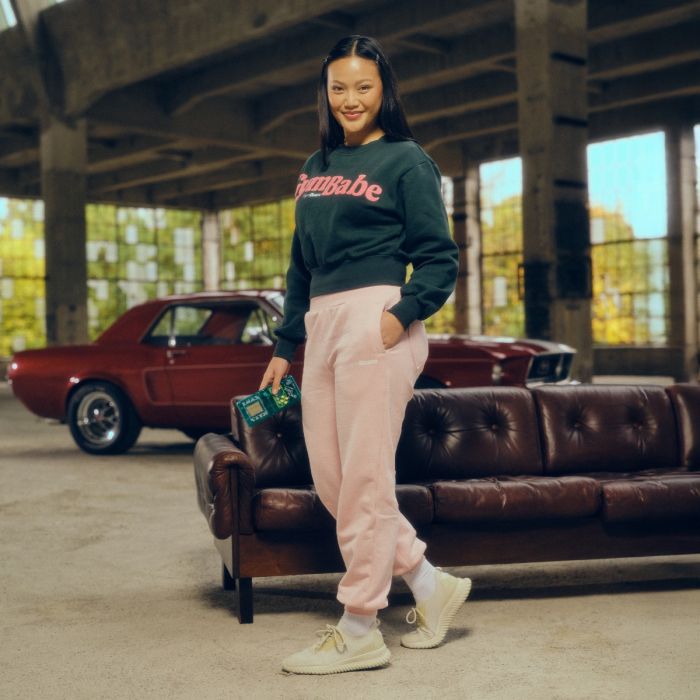 GymBabe női melegítőnadrág Cherrybloom - GymBeam S