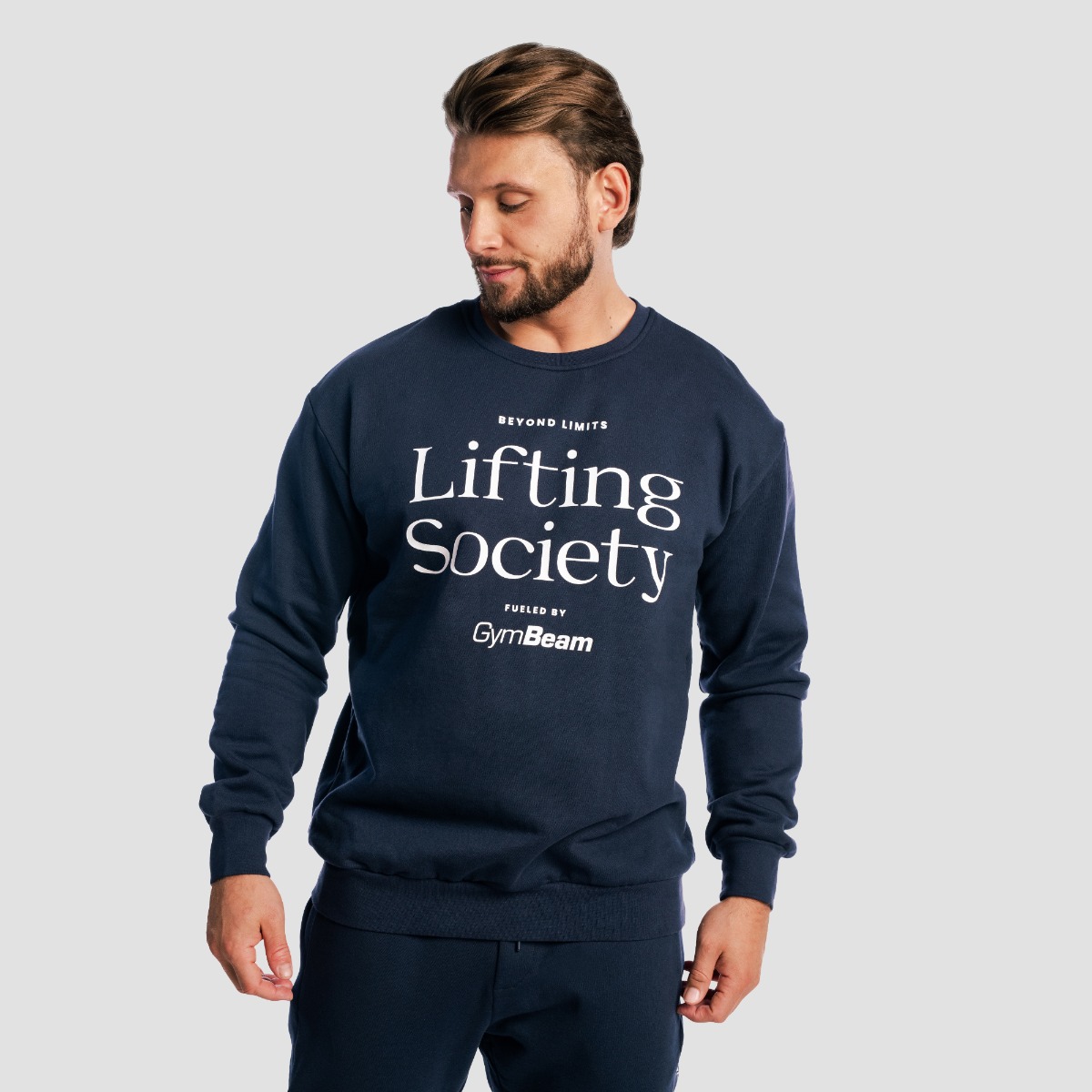 GymBeam Lifting Society Sweatshirt Nightfall - Méret: S | Szín: Kék | Tömeg: 0,558 g | Csomag: 33 · záber 6