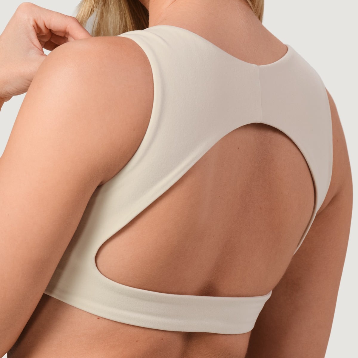 NEO sportmelltartó Almond - GymBeam