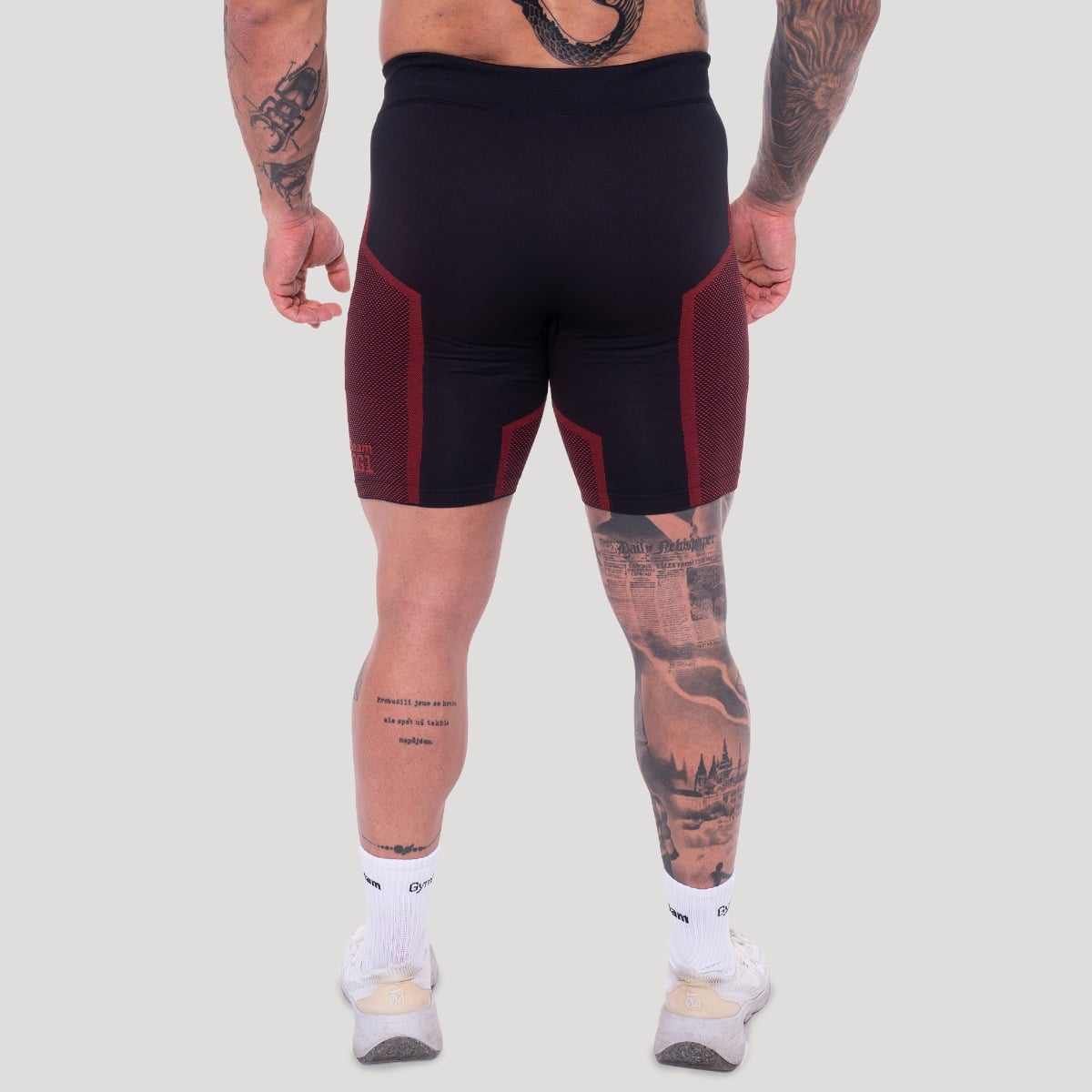 OG1 varrásmentes rövidnadrág Black/Red - GymBeam