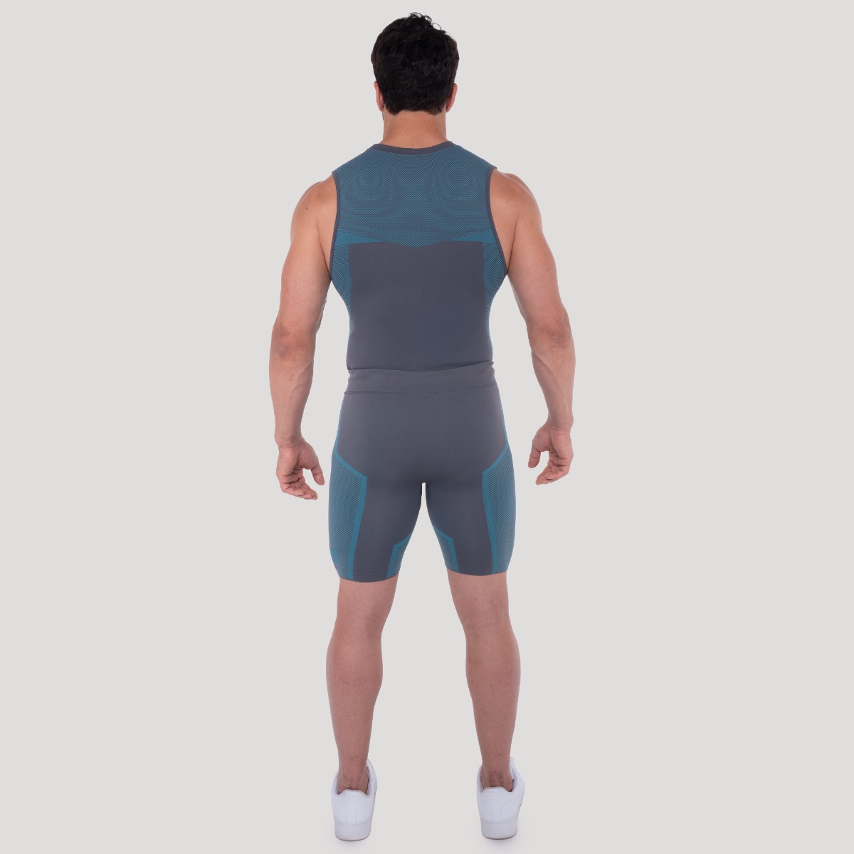 GymBeam OG1 Seamless Tanktop Grey/Blue - Méret: S | Szín: Szürke | Tömeg: 0,1673 g | Csomag: 110 · záber 7