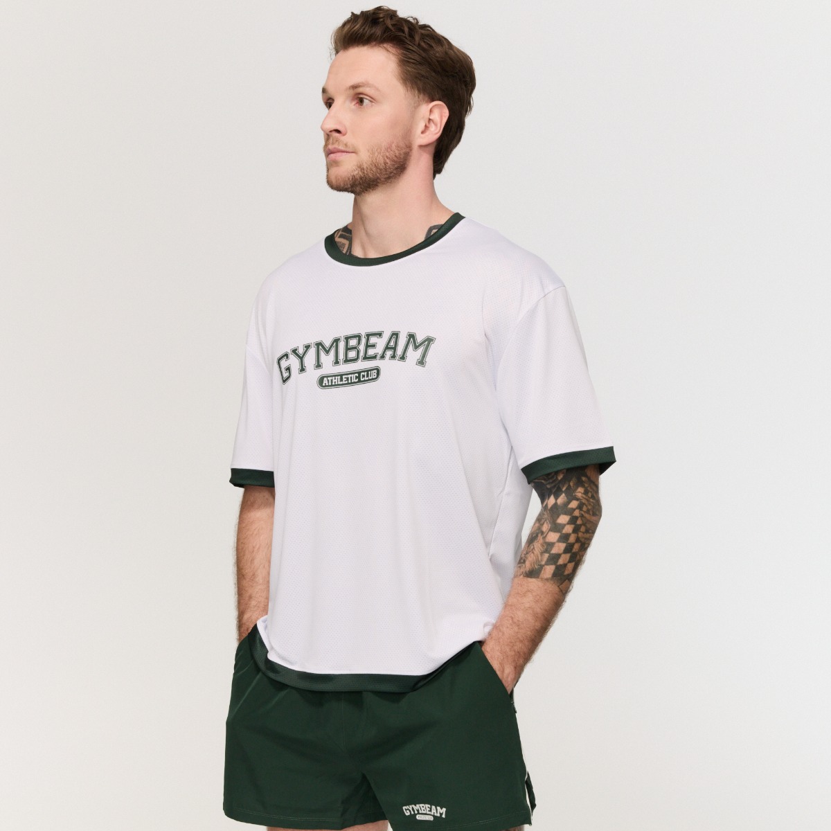 GymBeam Oversized Varsity T-Shirt White - Méret: L | Szín: Fehér | Tömeg: 0,24 g | Csomag: 78 · záber 6