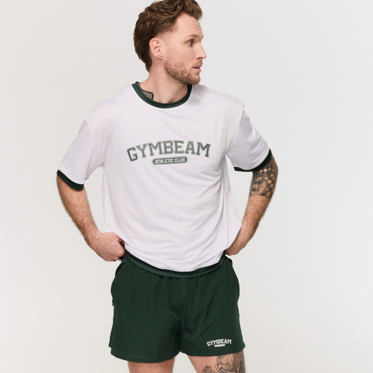 GymBeam Oversized Varsity T-Shirt White - Méret: L | Szín: Fehér | Tömeg: 0,24 g | Csomag: 78 · záber 7