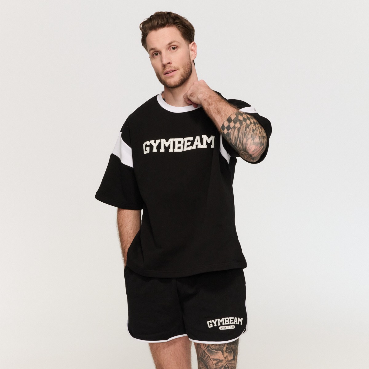 GymBeam Premium Heavyweight Varsity T-Shirt Black - Méret: S | Szín: Fekete | Tömeg: 0,5912 g | Csomag: 23 · záber 7