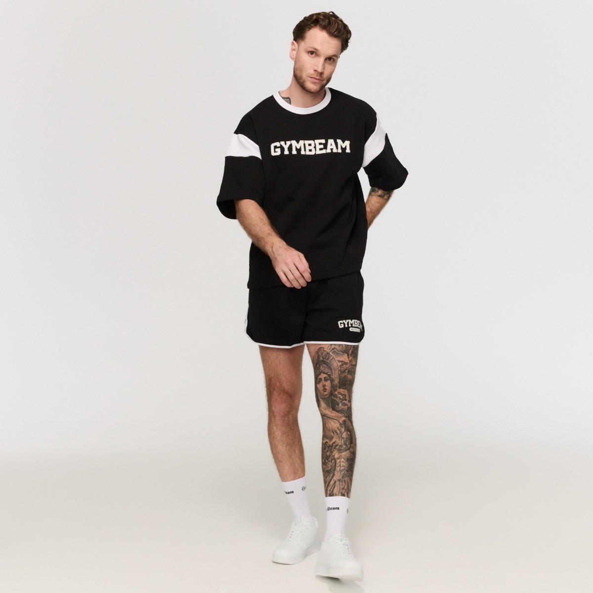 GymBeam Premium Heavyweight Varsity T-Shirt Black - Méret: S | Szín: Fekete | Tömeg: 0,5912 g | Csomag: 23 · záber 11