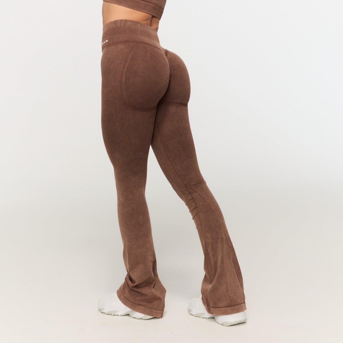 Fierce női varrásmentes nadrág Brown - GymBeam