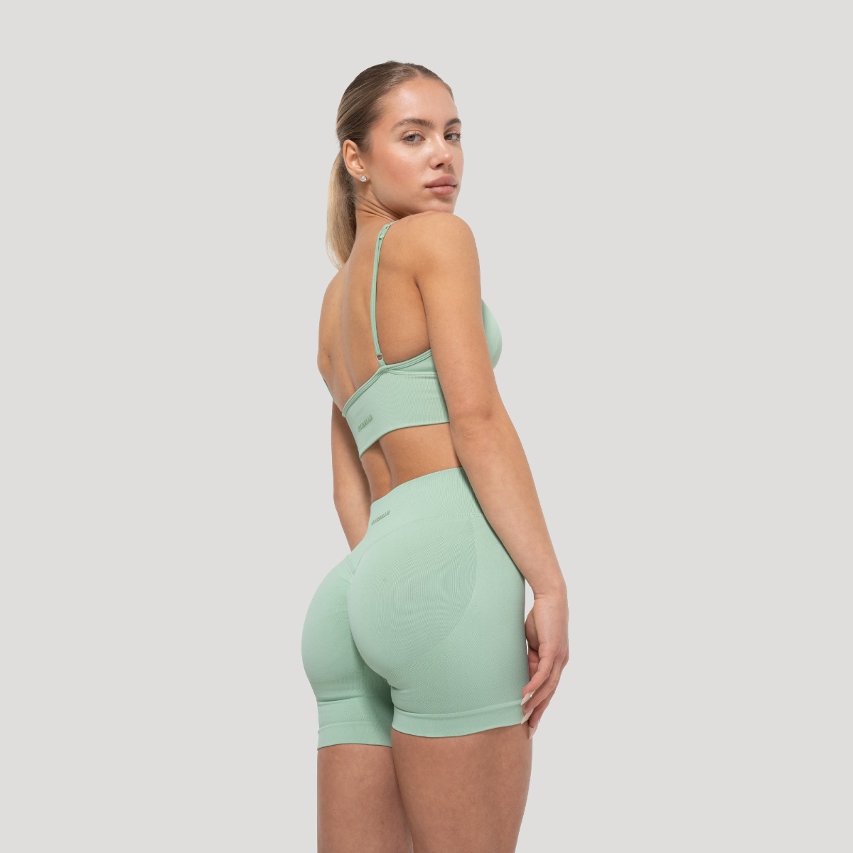 GymBeam Women‘s Luma Shorts Pistachio- GymBeam - Méret: XL | Szín: Zöld | Tömeg: 0,155 g | Csomag: 100 · záber 7