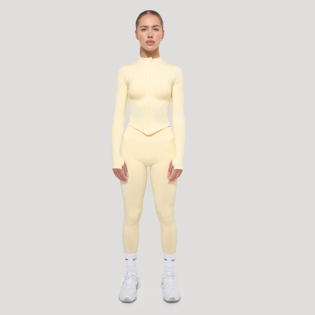 GymBeam Women‘s Luma Sports Top Butter Yellow - Méret: S | Szín: Sárga | Tömeg: 0,24 g | Csomag: 105 · záber 7