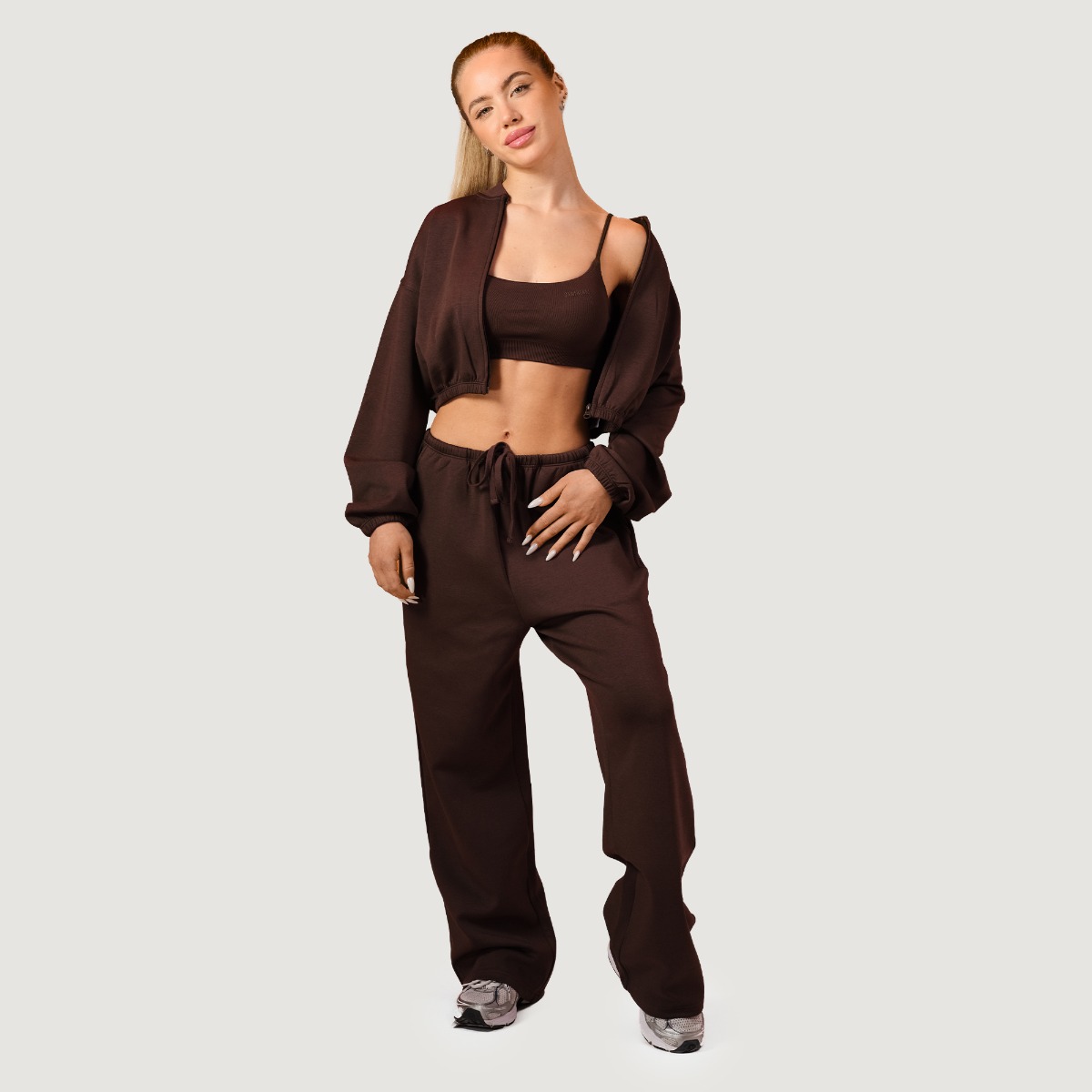 GymBeam Women‘s NEO Zip-Up Sweatshirt Mocha - Méret: XS | Szín: Barna | Tömeg: 0,3333 g | Csomag: 55 · záber 8