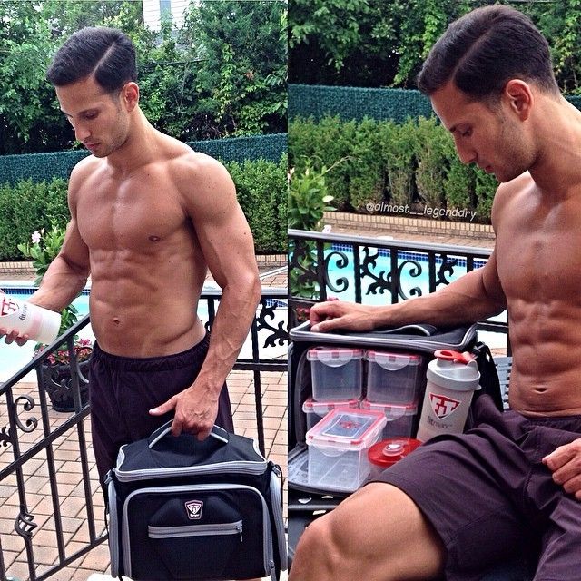 the shield black ételhordó táska fekete